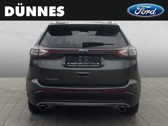 Ford Edge view 7