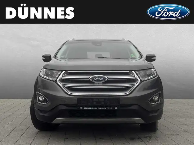 Ford Edge view 8