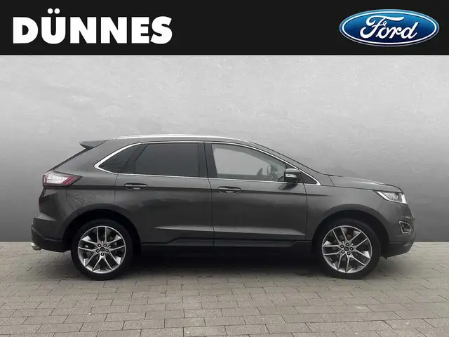 Ford Edge view 6