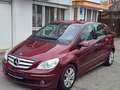 Mercedes-Benz B 200 *GEPFLEGT*TEILLEDER Rot - thumbnail 1