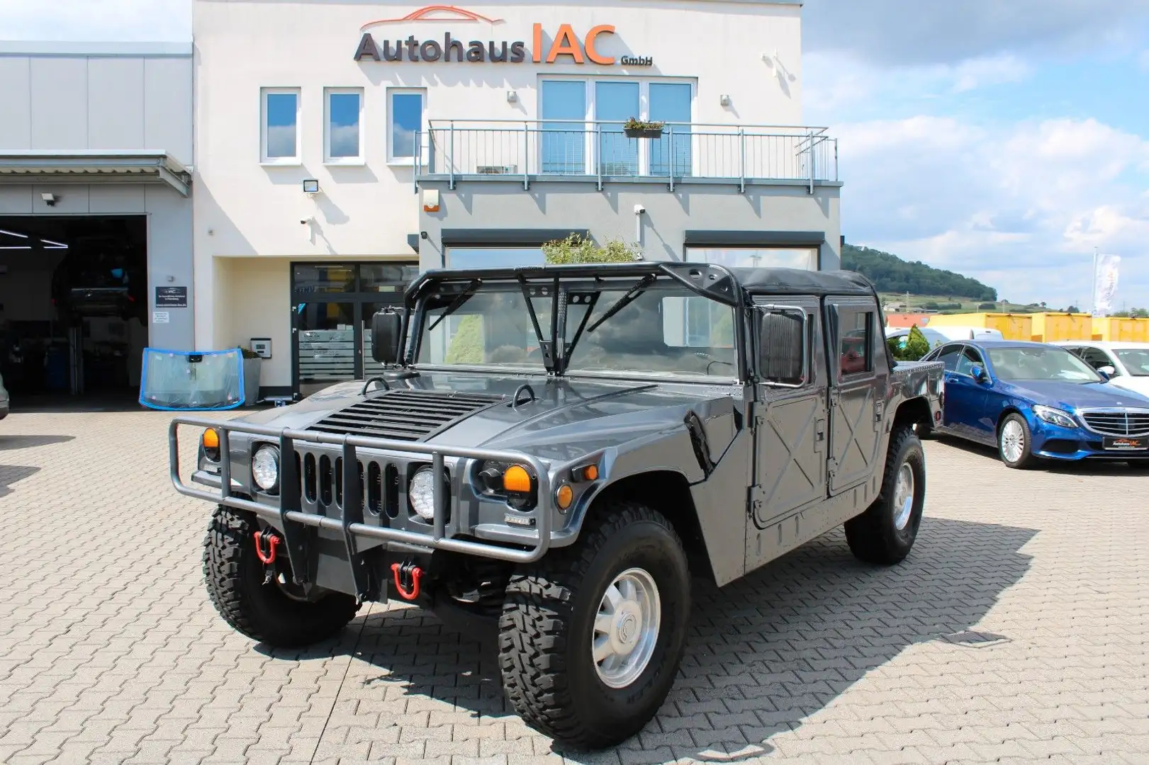 HUMMER H1 Humvee H1 VOLL RESTAURIERT Gris - 1