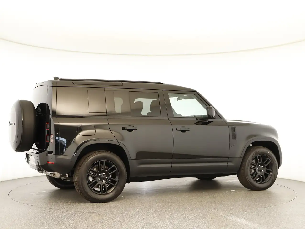 Land Rover Defender 2026 — фото 11