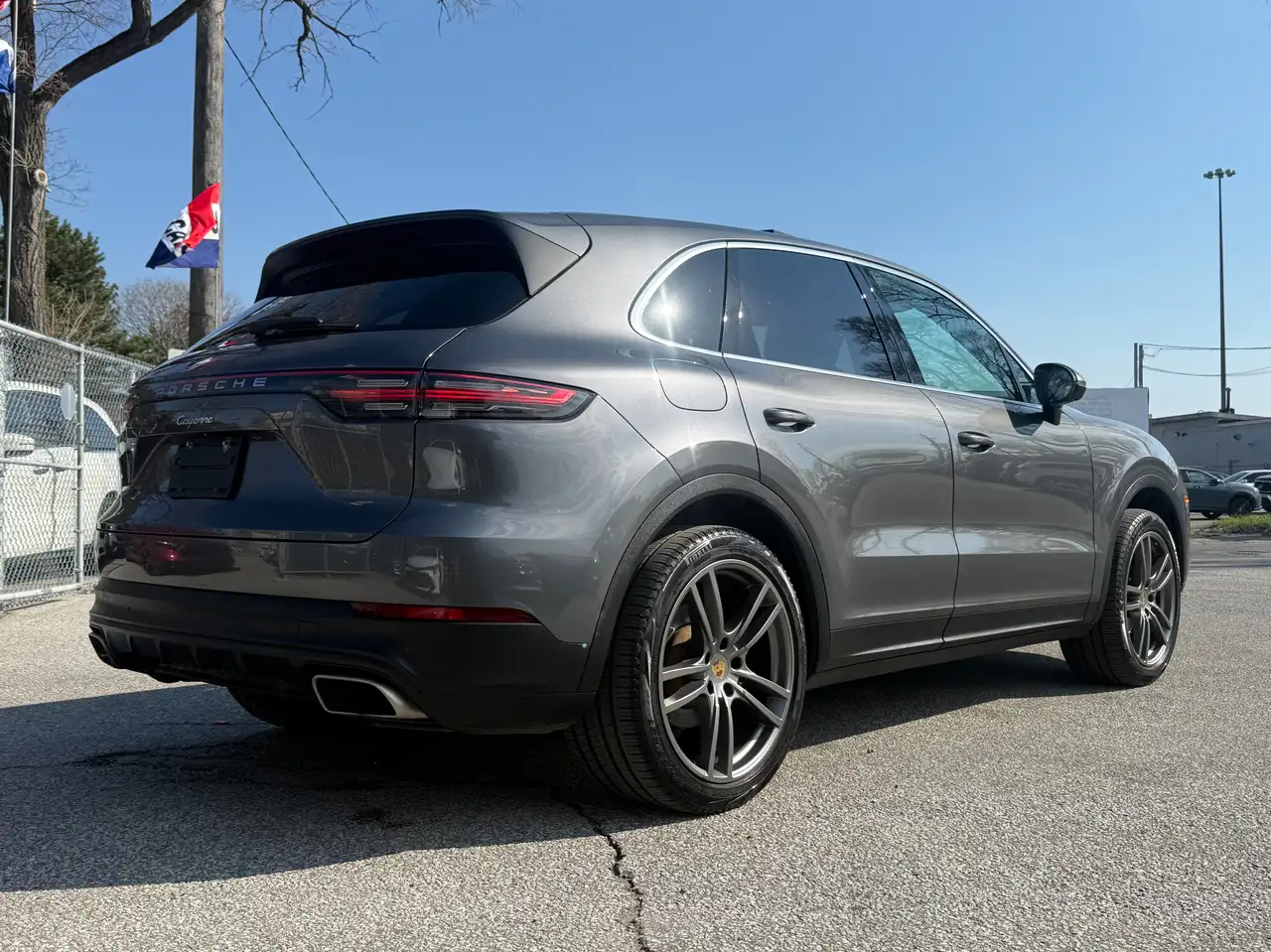 Porsche Cayenne снимка Porsche Cayenne