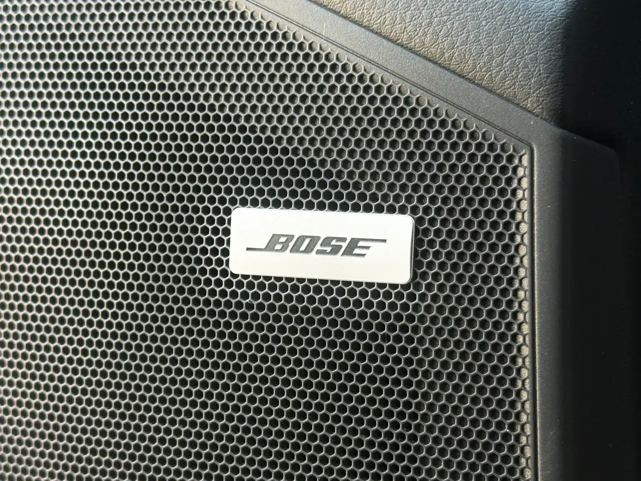 Porsche Cayenne снимка Porsche Cayenne