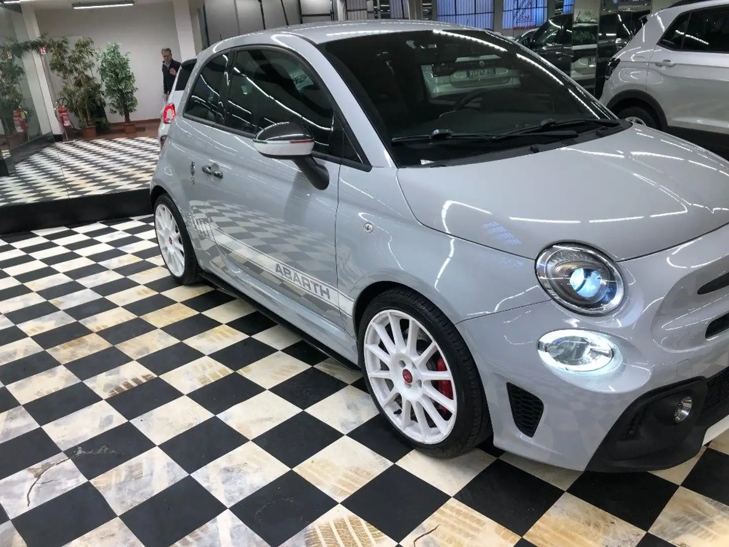 Abarth 595 C 1.4 Turbo T-Jet 180 CV Competizione Grigio - 2