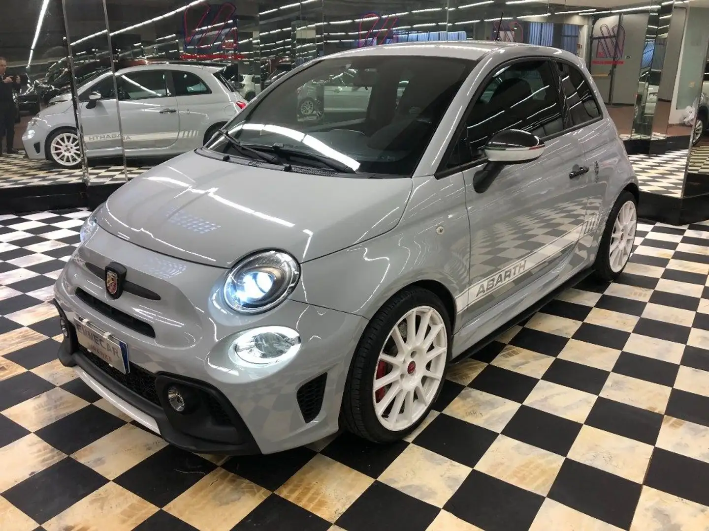 Abarth 595 C 1.4 Turbo T-Jet 180 CV Competizione Grigio - 1