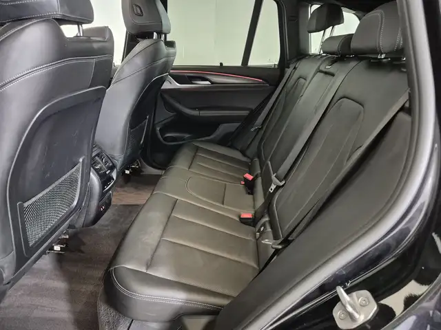 BMW X3 view 7