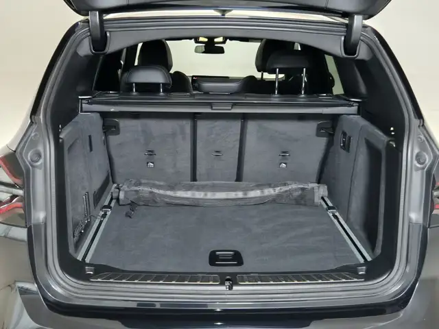 BMW X3 view 13