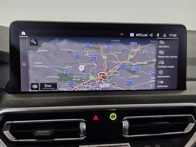 BMW X3 view 12