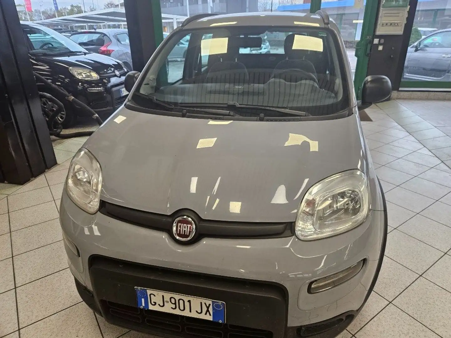 Fiat Panda 1.0 FireFly S&S Hybrid City Life Grijs - 2