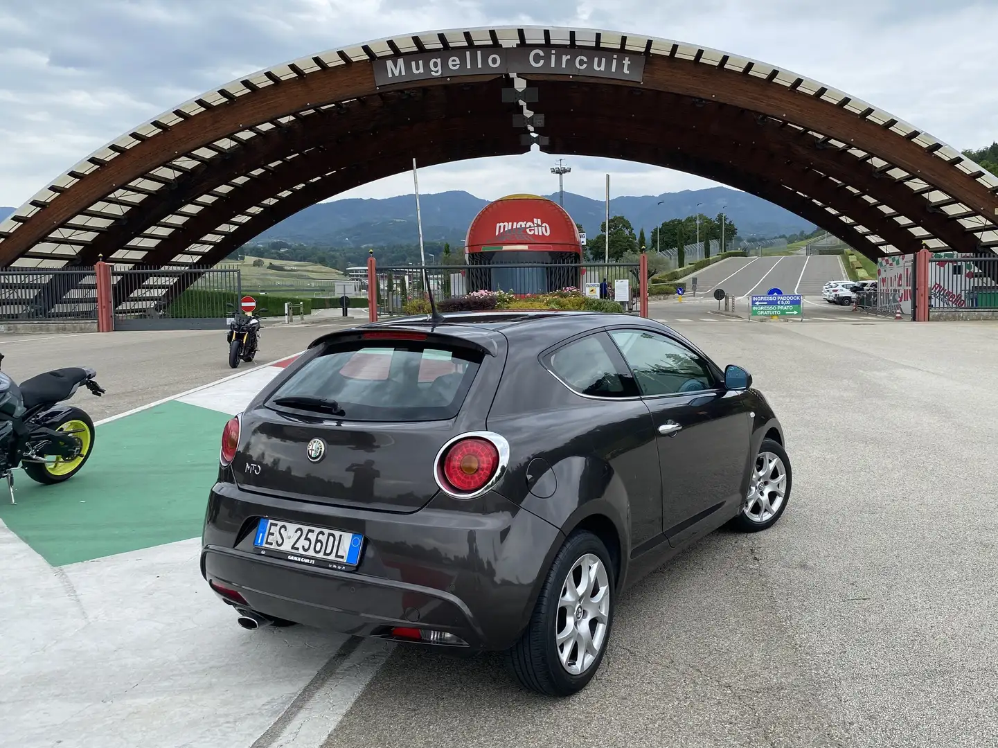 Alfa Romeo MiTo 0.9T 105 CV TwinAir Distinctive + GPL (scad 2035) Grigio - 1