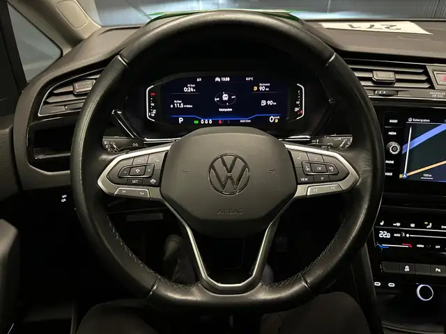 Volkswagen Touran view 18