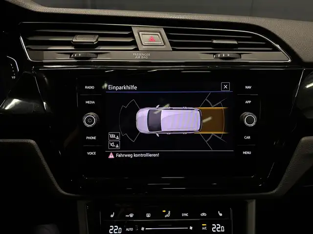 Volkswagen Touran view 22