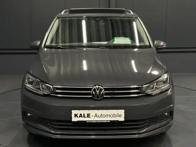 Volkswagen Touran view 8