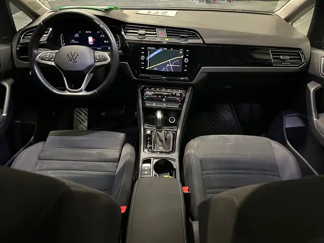 Volkswagen Touran view 13