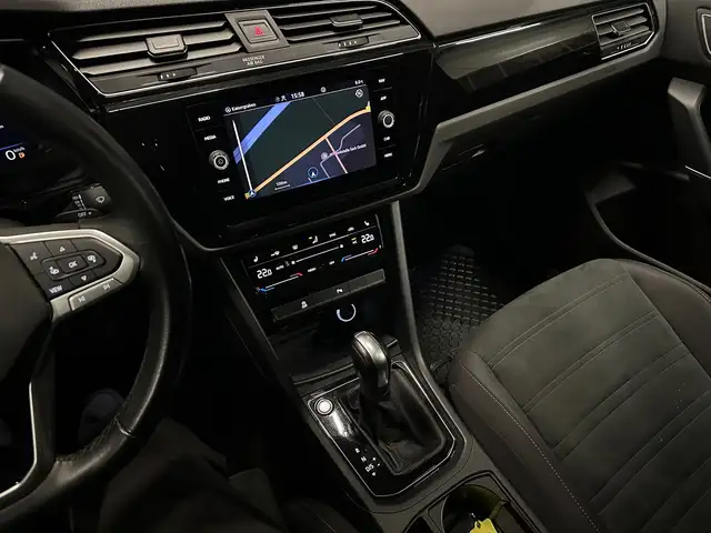 Volkswagen Touran view 20