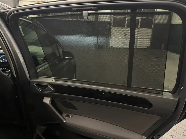 Volkswagen Touran view 25