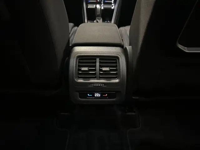 Volkswagen Touran view 27
