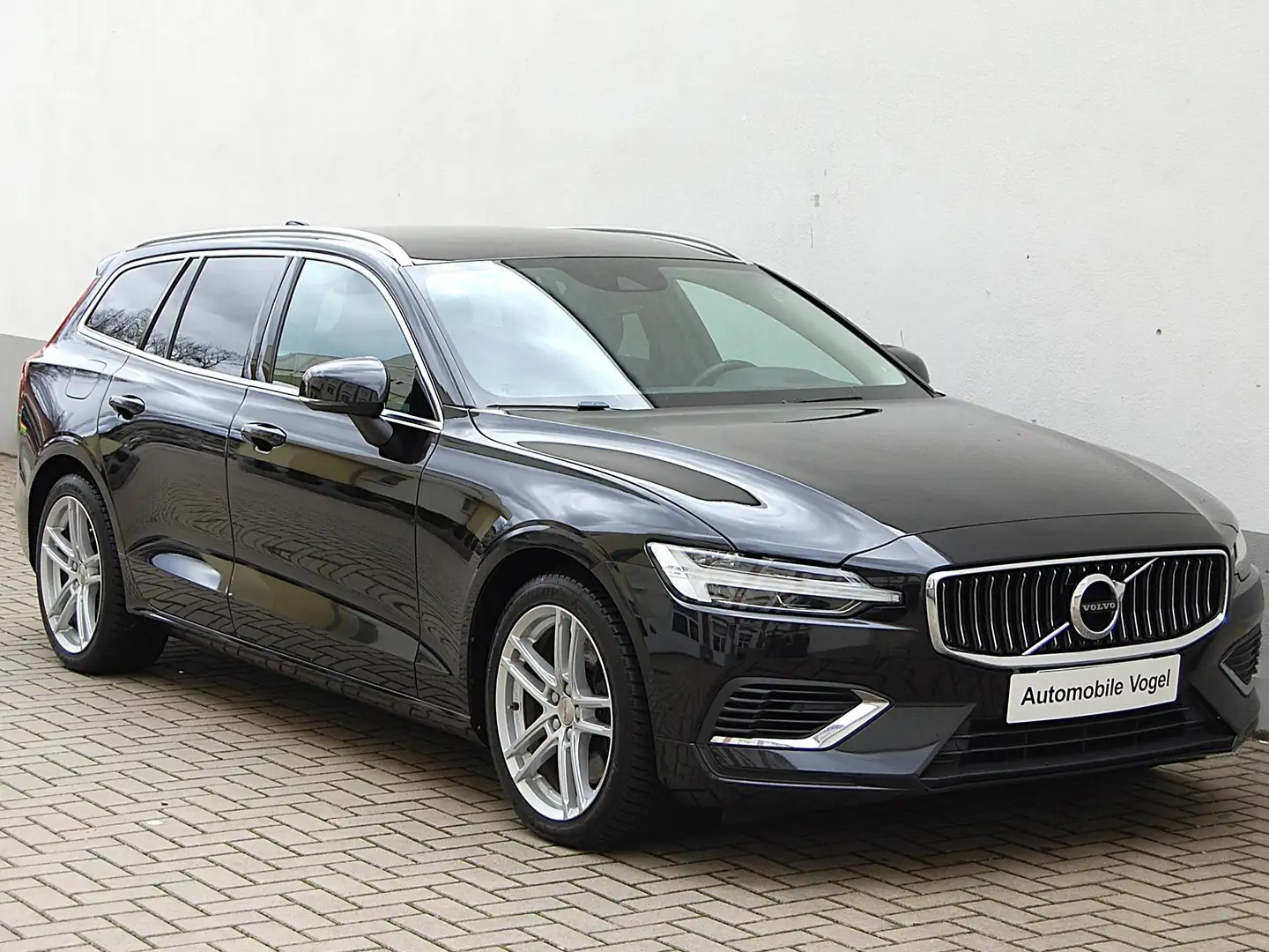 Volvo V60 V60 T6 Recharge AWD Inscription -sehr gepflegt- Schwarz - 2