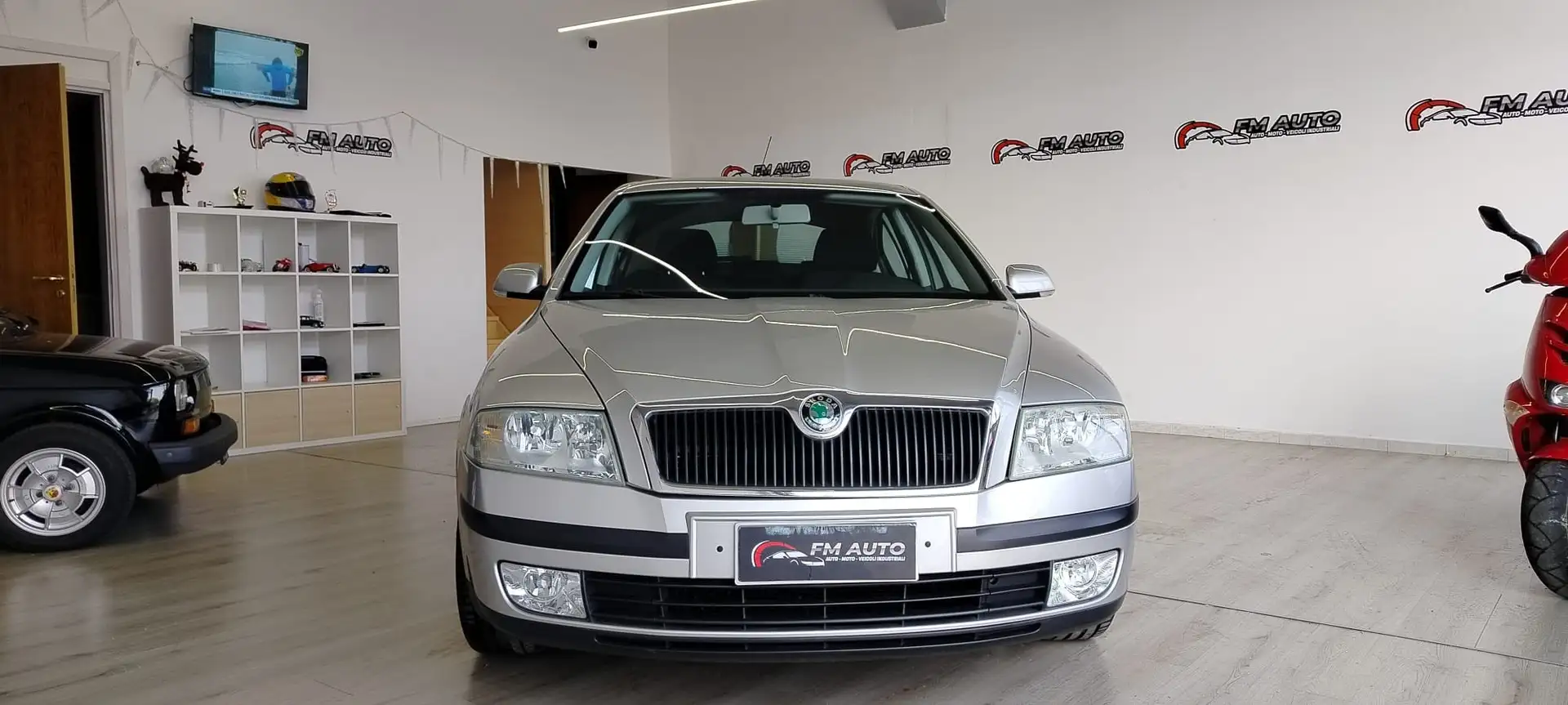 Skoda Octavia Octavia II 2004 Berlina 1.9 tdi Elegance Argento - 1
