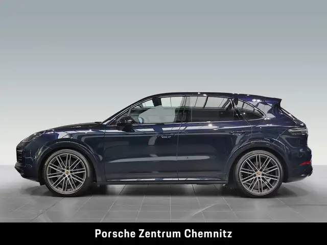 Porsche Cayenne view 2