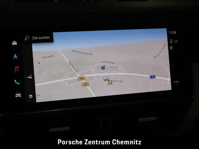 Porsche Cayenne view 15