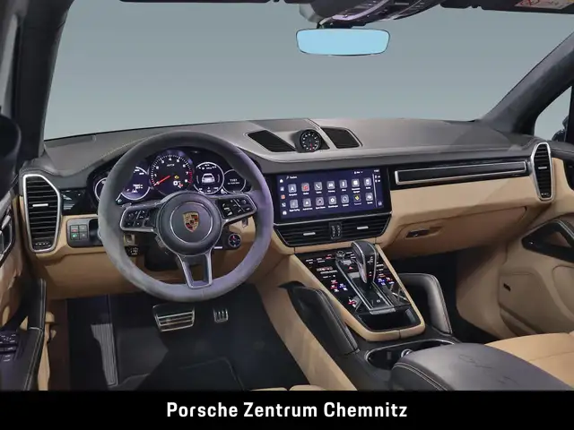 Porsche Cayenne view 7
