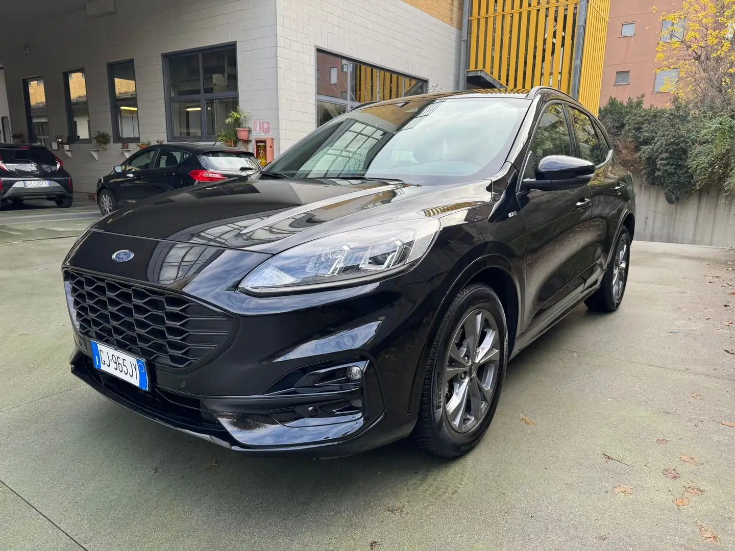 Ford Kuga 2.5 ST-Line FHEV - 1