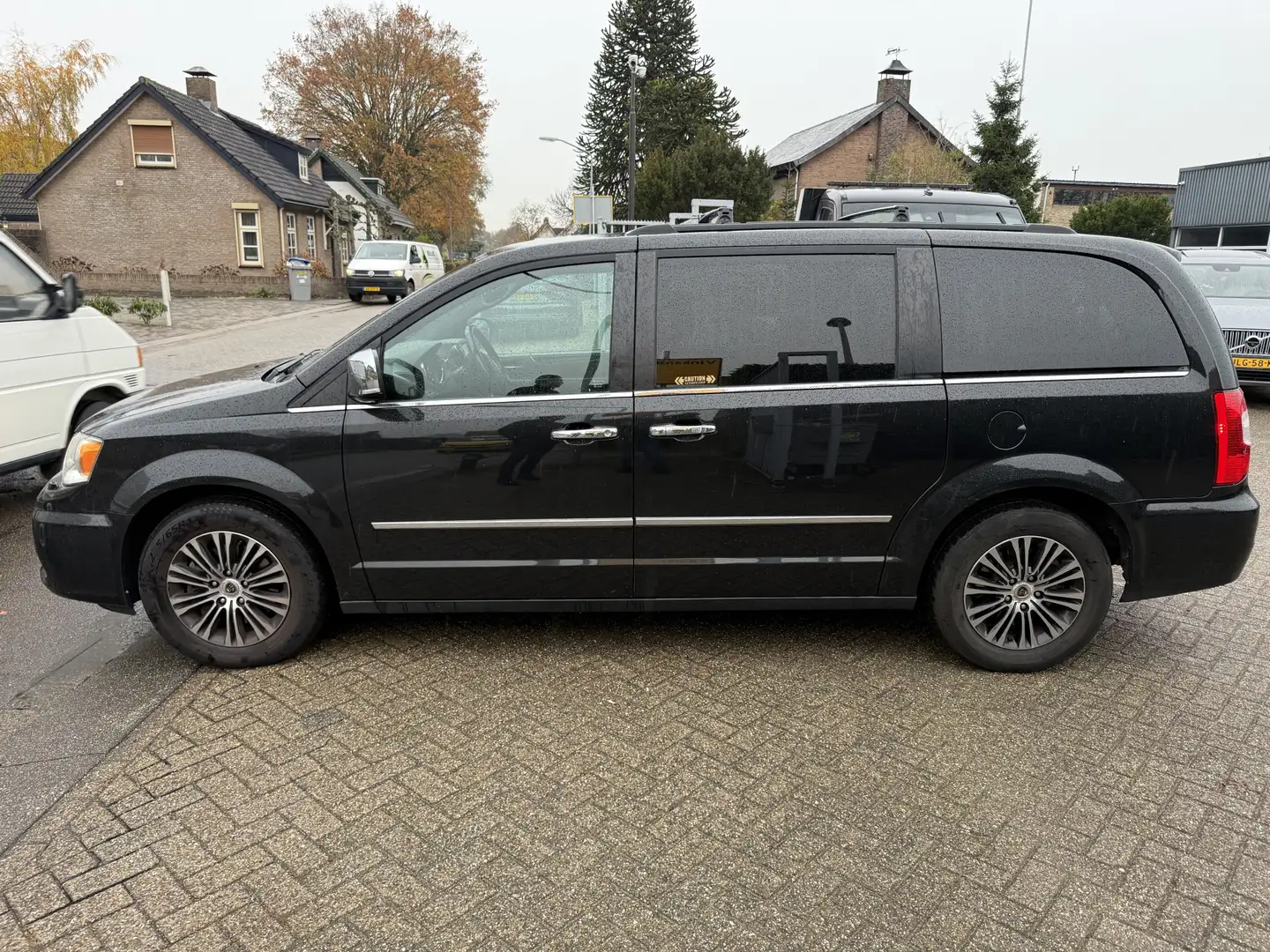 Lancia Voyager 2.8 Multijet Platinum Zwart - 2