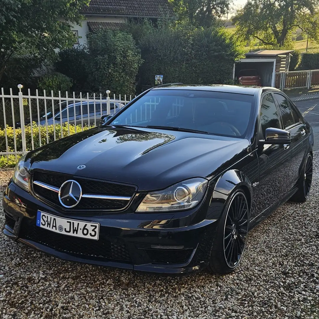 Mercedes-Benz C 63 AMG Facelift - 1
