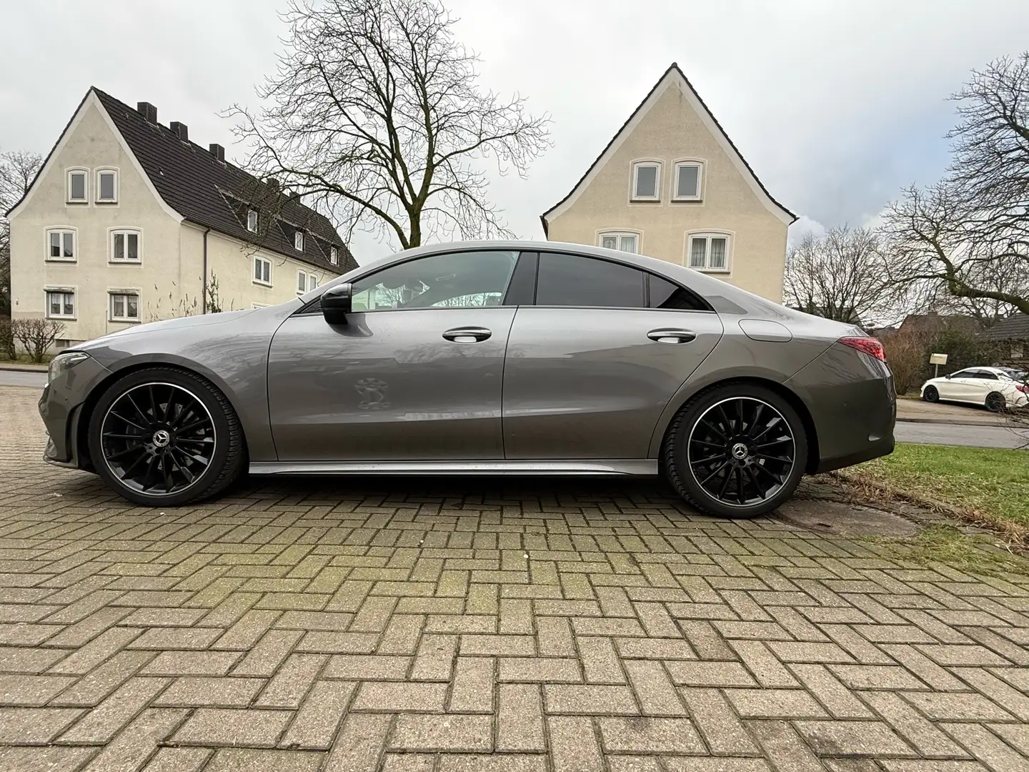 Mercedes-Benz CLA 220 CLA 220 (118.344) Šedá - 2