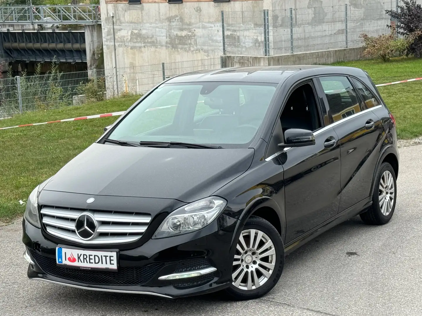 Mercedes-Benz B 200 CNG*Euro6*Export*Leder*Automatik*Klima*Temp.*Navi Siyah - 1