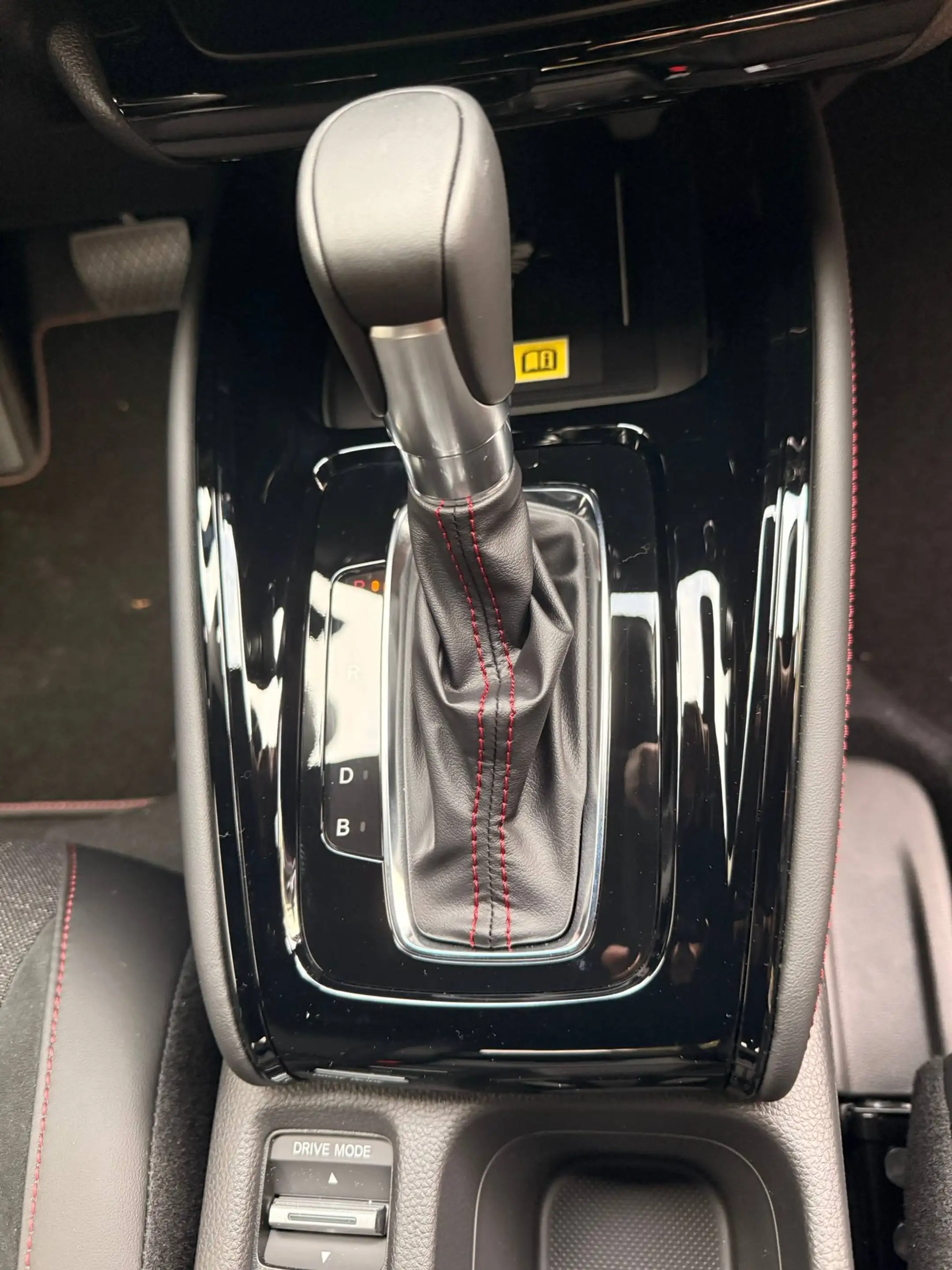 Honda HR-V Advance Sport Vollhybrid Automatik — photo 16