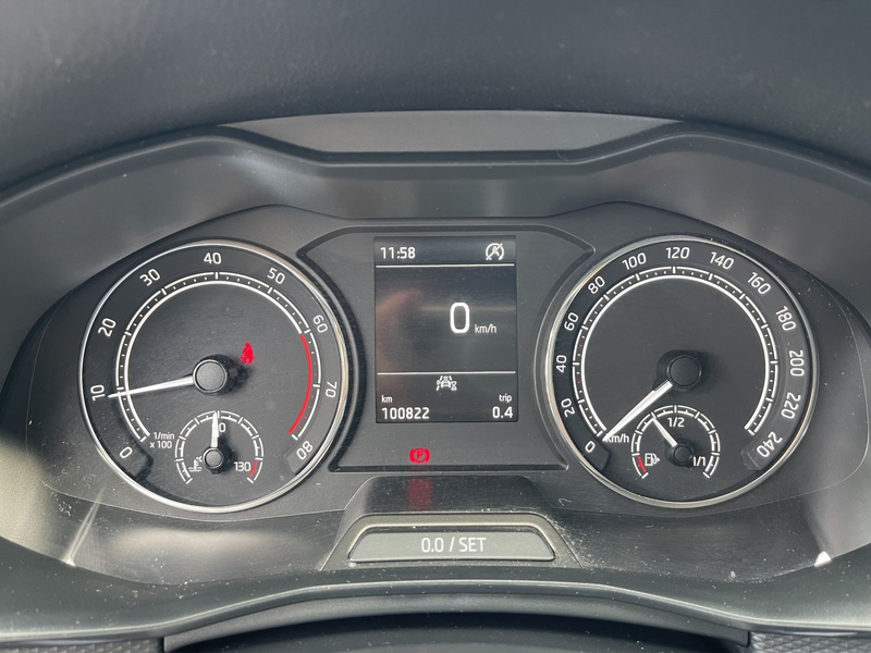 Skoda Scala 1.5 Schaltgetriebe - Ambition LED — photo 11