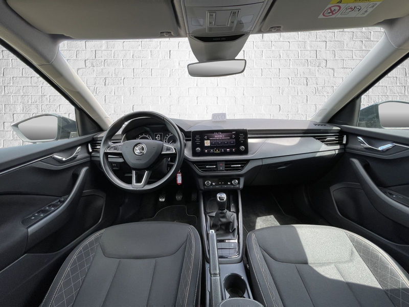 Skoda Scala 1.5 Schaltgetriebe - Ambition LED — photo 13