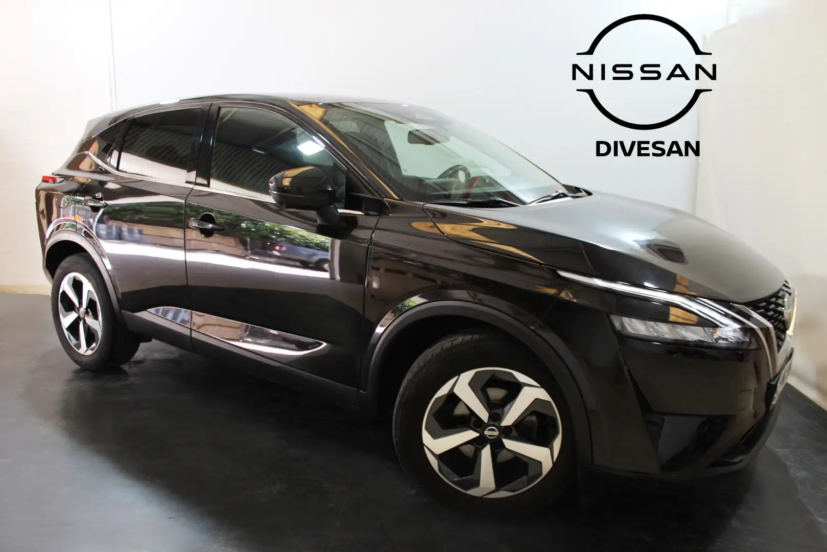 Nissan Qashqai 1.3 DIG-T mHEV 12V N-GO 4x2 103kW Negro - 1