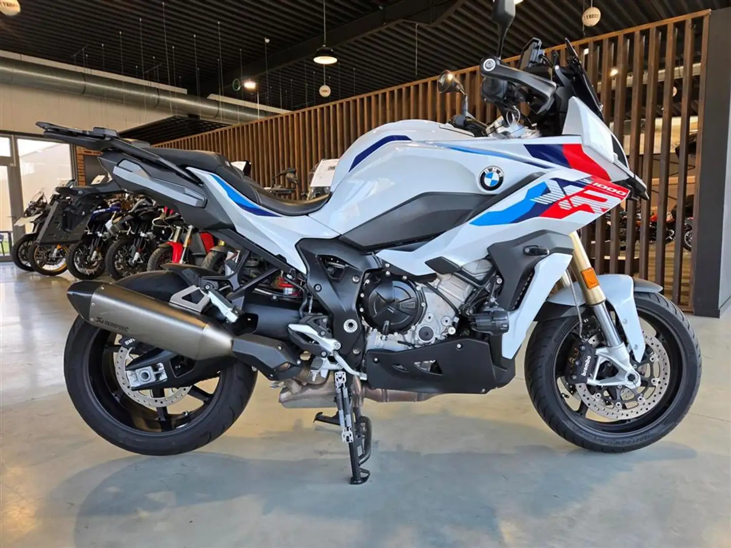BMW S 1000 XR 0 - 1