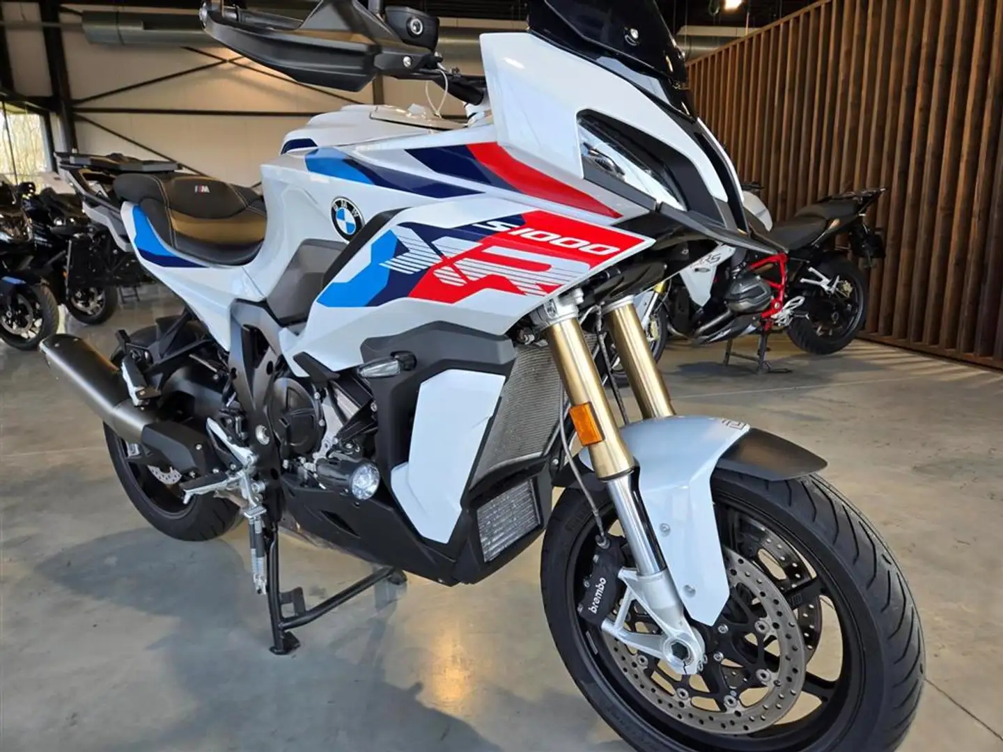 BMW S 1000 XR 0 - 2
