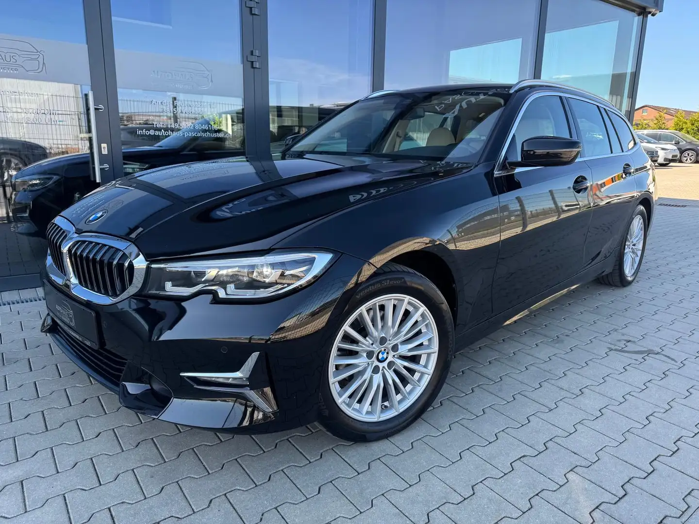 BMW 318 d Touring Luxury Line/AUTOMATIK/LED/LEDER Noir - 2