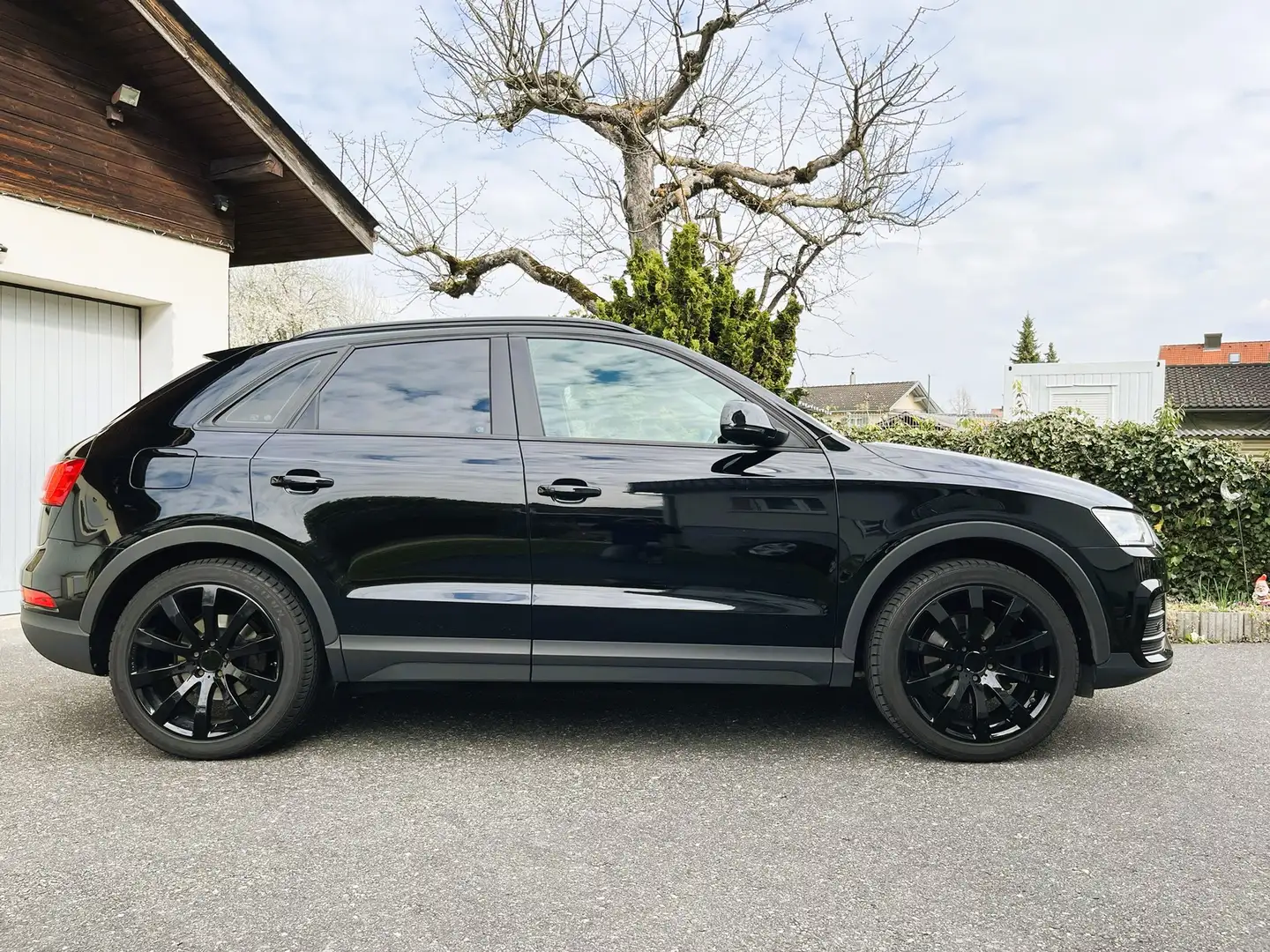 Audi Q3 Q3 2,0 TDI quattro Schwarz - 2