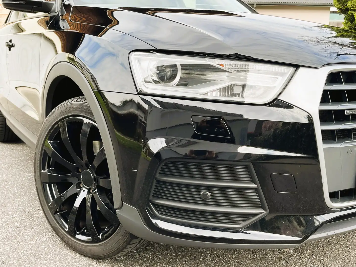 Audi Q3 Q3 2,0 TDI quattro Schwarz - 1