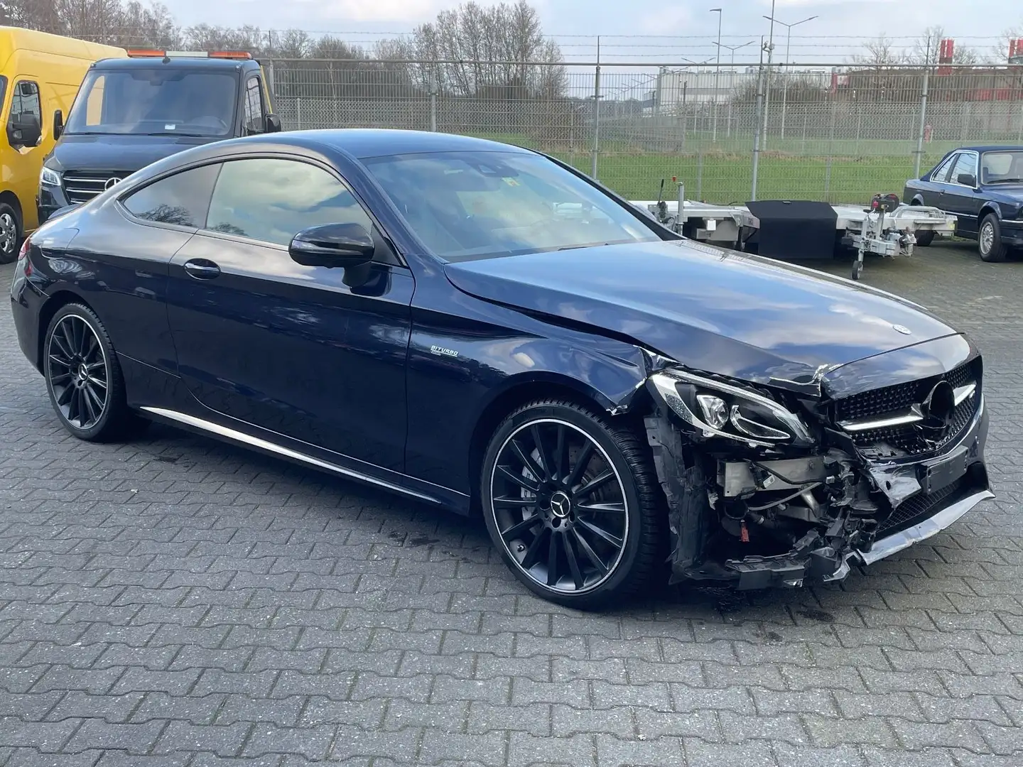 Mercedes-Benz C 43 AMG Coupe 4Matic Night Edition/360°/Ambient Blau - 1
