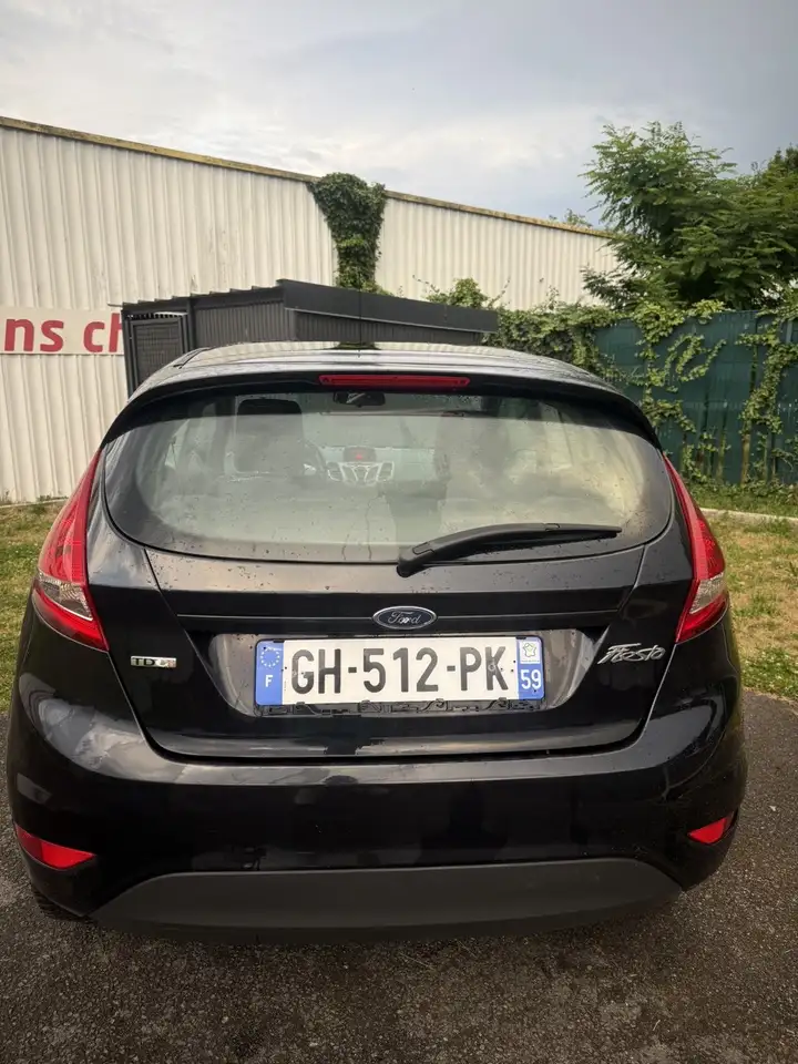 Ford Fiesta 3 portes — photo 3