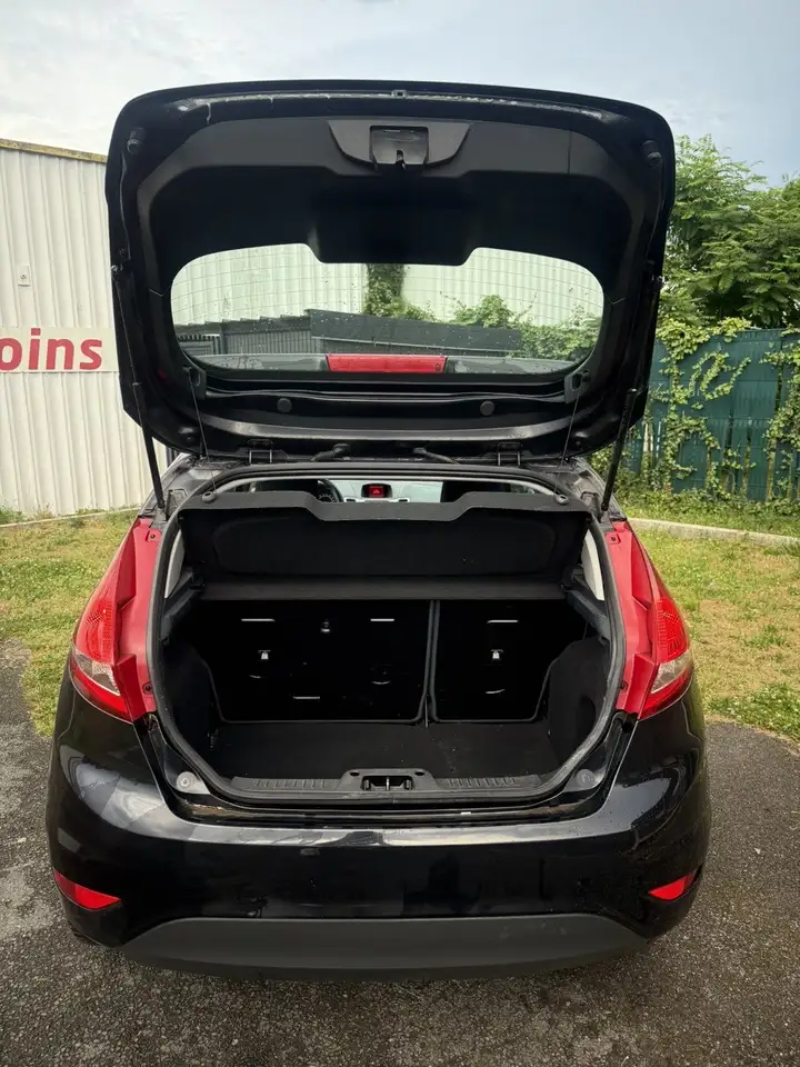 Ford Fiesta 3 portes — photo 5
