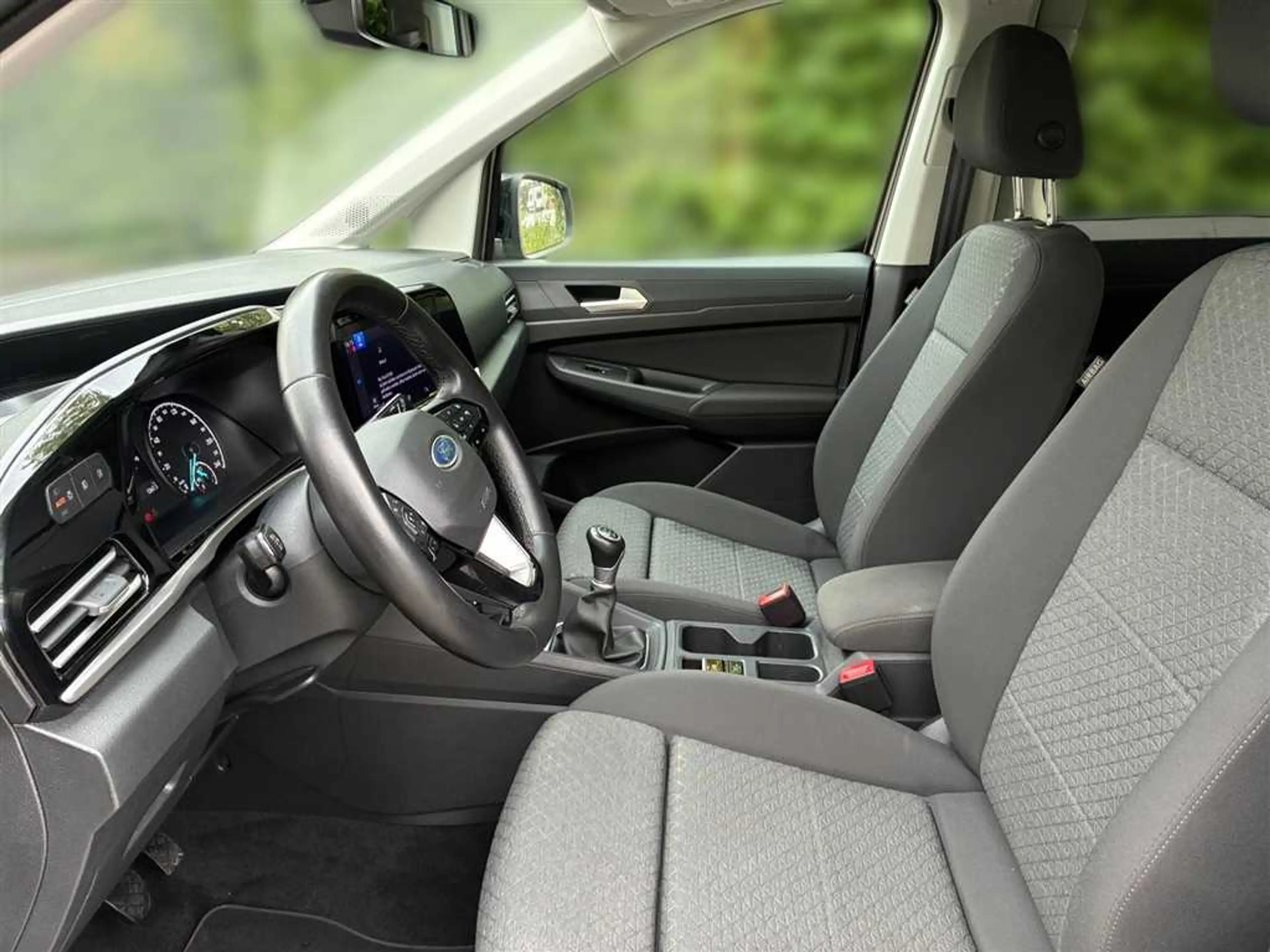 Ford Tourneo Connect Kombi Titanium 2.0 EcoBlue — photo 8