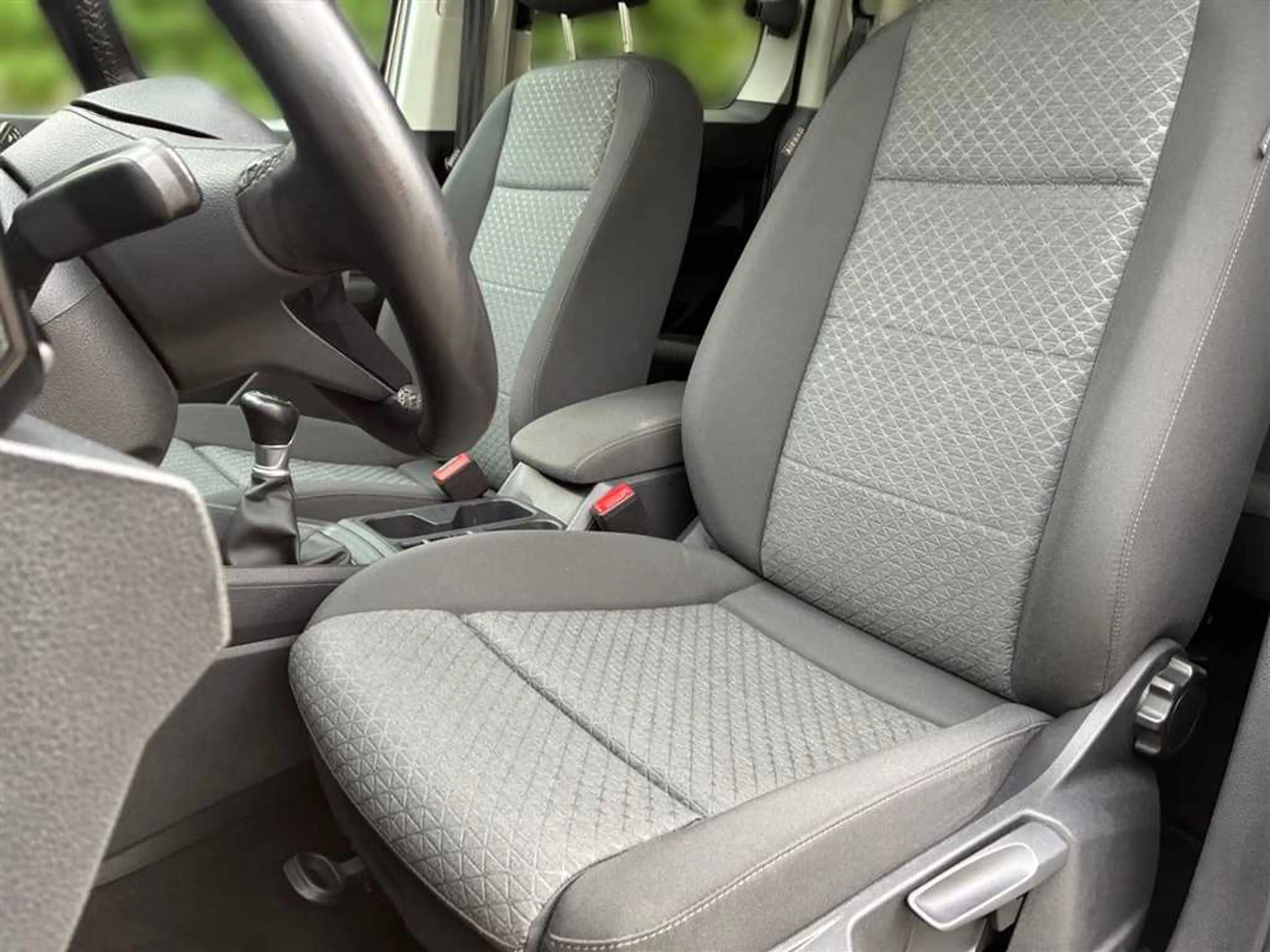 Ford Tourneo Connect Kombi Titanium 2.0 EcoBlue — photo 15
