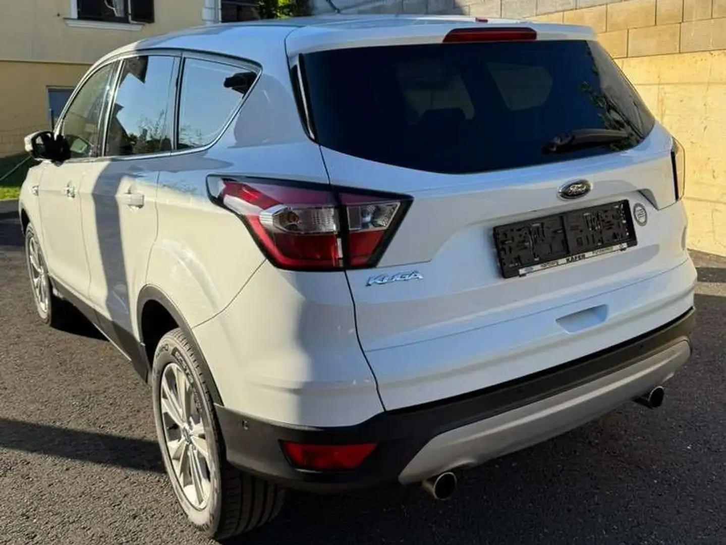 Ford Kuga Kuga 1,5 TDCi Titanium Start/Stop Titanium Weiß - 2