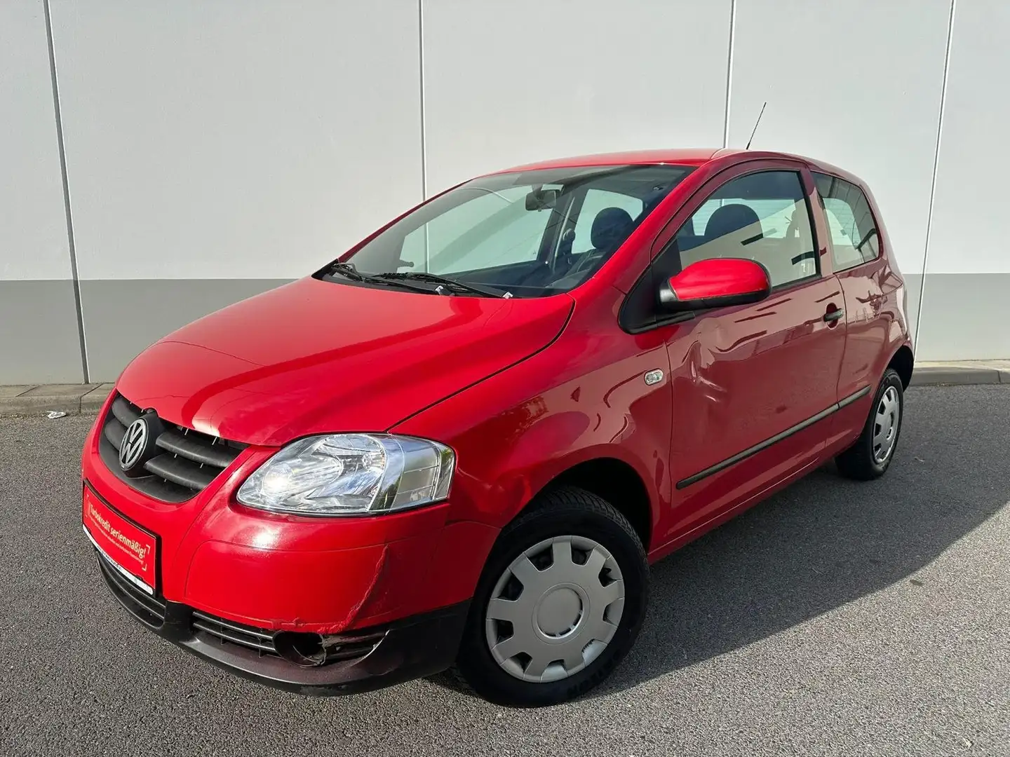 Volkswagen Fox Basis **130TKM** PICKERL & SERVICE NEU ** KLIMA Rot - 1