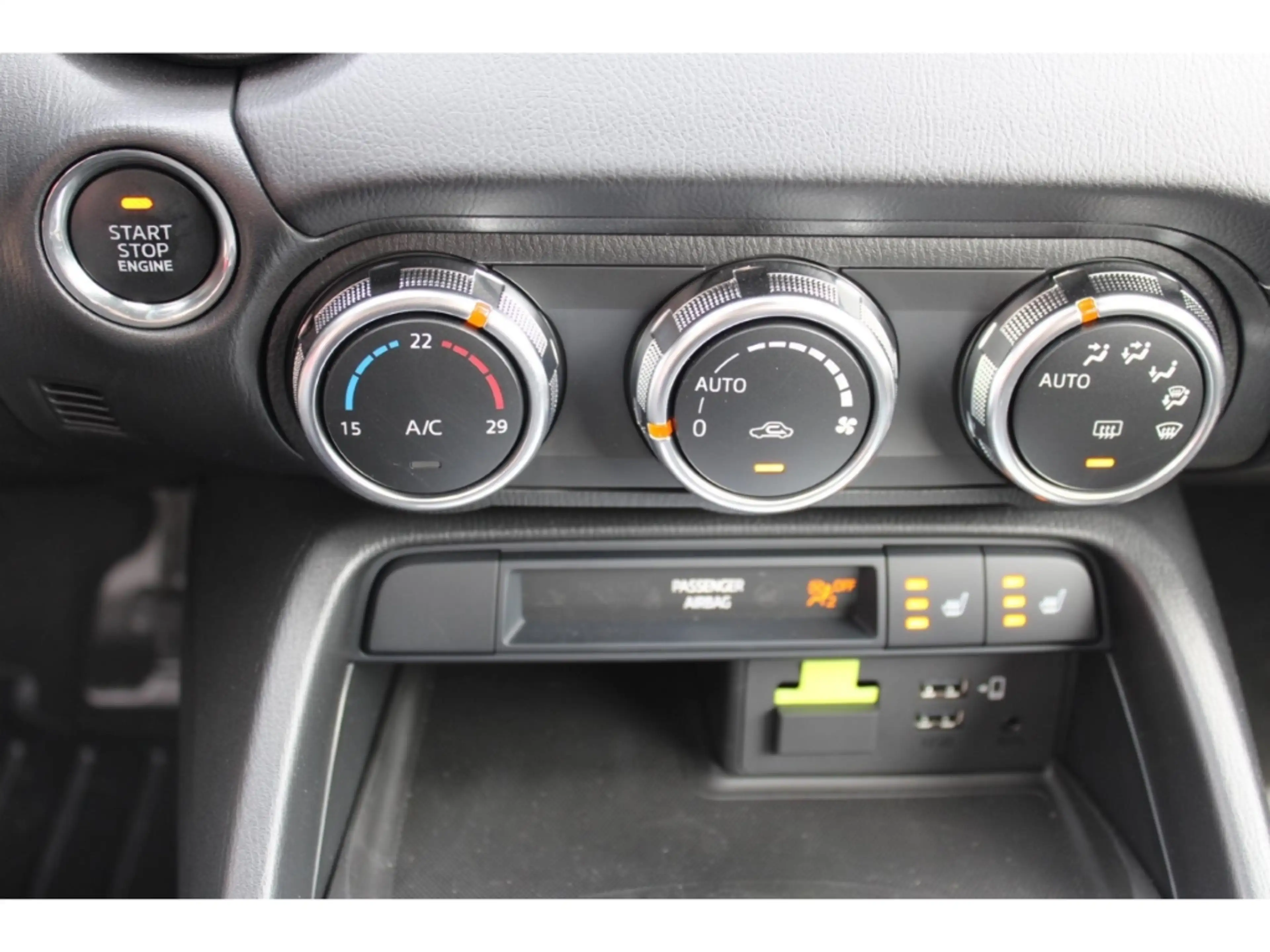 Mazda MX-5 SKYACTIV-G Exclusive+LEDER+GJ-RÄDER !! — photo 13