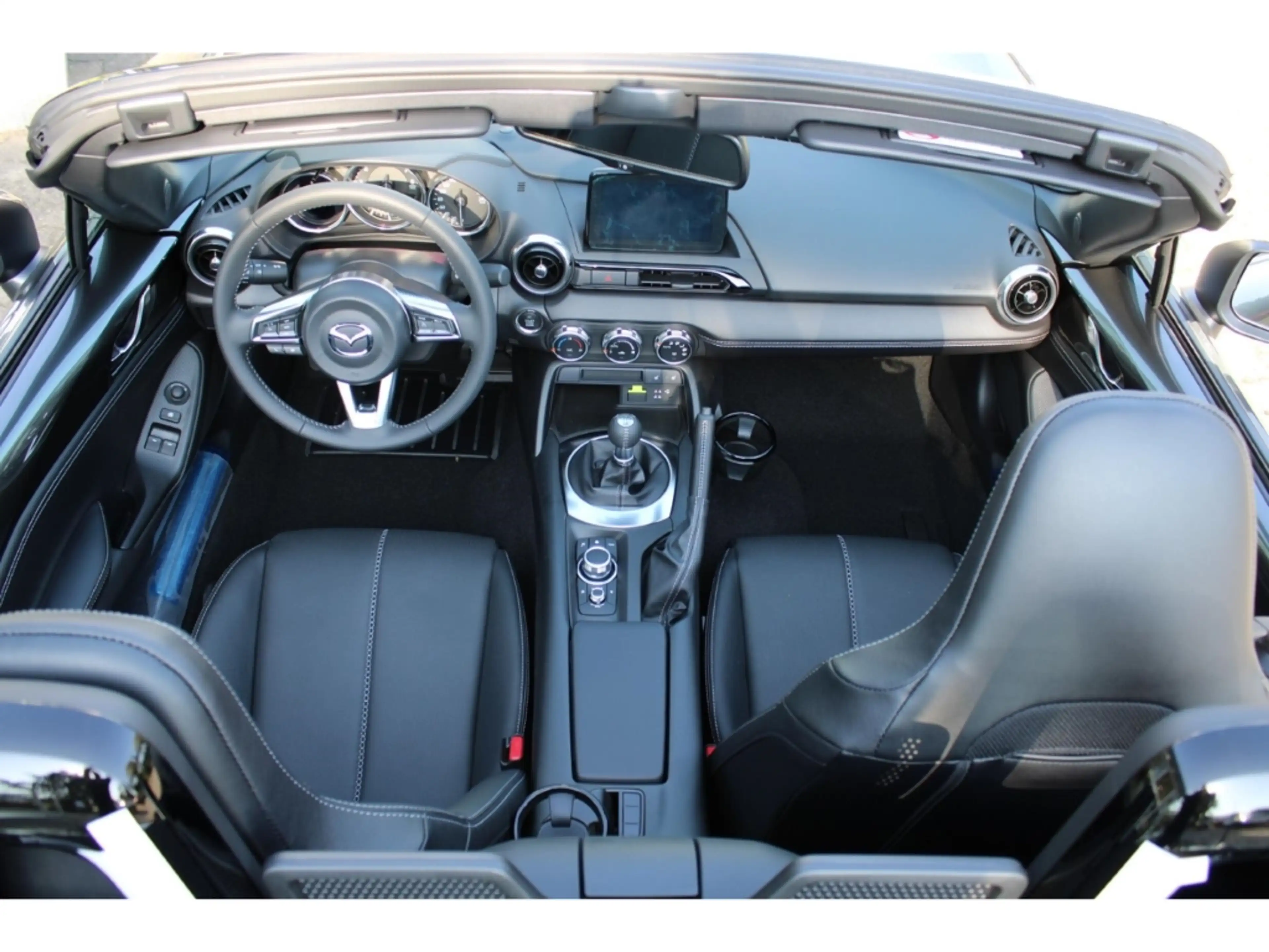 Mazda MX-5 SKYACTIV-G Exclusive+LEDER+GJ-RÄDER !! — photo 8